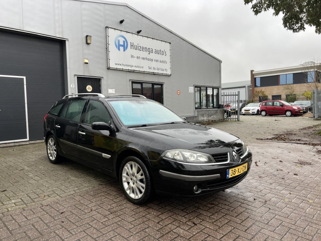Renault Laguna Grand Tour - 2.0 dCi |clima |export |Lees adv - AutoWereld.nl