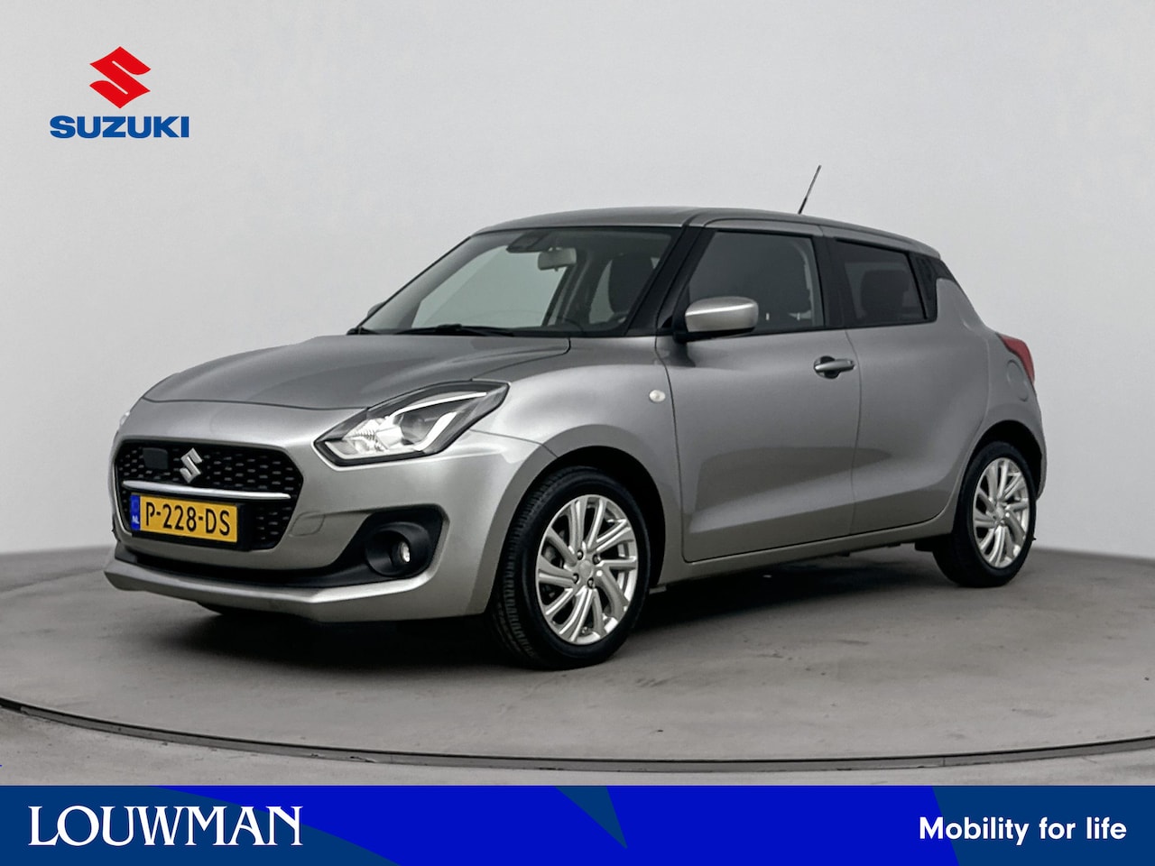 Suzuki Swift - 1.2 Select Smart Hybrid Carplay | Adaptieve Cruise Control | Stoelverwarming | Parkeersens - AutoWereld.nl