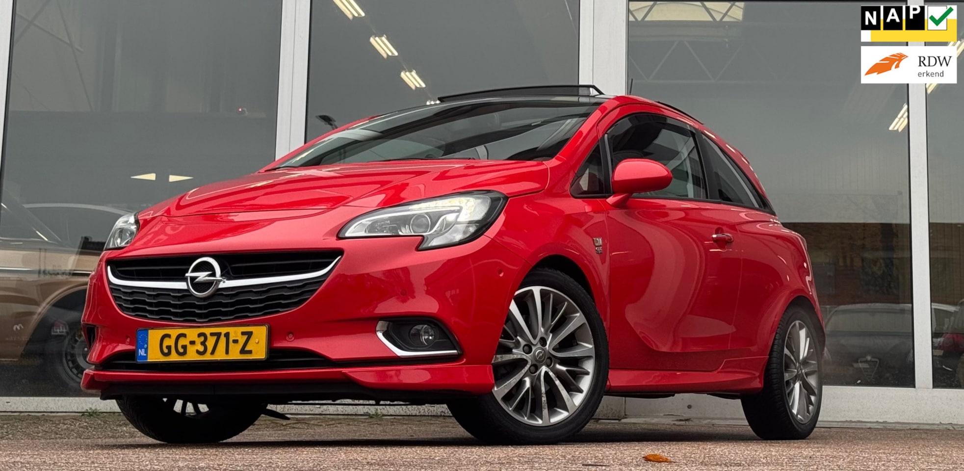 Opel Corsa - 1.0 Turbo Cosmo 17" LM velgen Camera DAB Pano WInterpakket Vol!!! - AutoWereld.nl