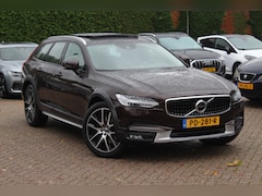 Volvo V90 Cross Country - 2.0 D5 Pro / Trekhaak / Panoramadak / Camera / Head-up / Bowers en Wilkens / Luchtvering /