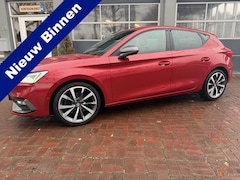 SEAT Leon - 1.5 eTSI FR Business Intense LED | Navi | Trekhaak | PDC | Cruise 12-2020 130.028 KM