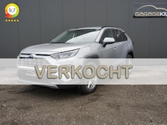 Toyota RAV4 - 2.5 Hybrid AWD Team D Dealeronderh. / 4x4 / Achteruitrijcamera / Climate Control / Smartph