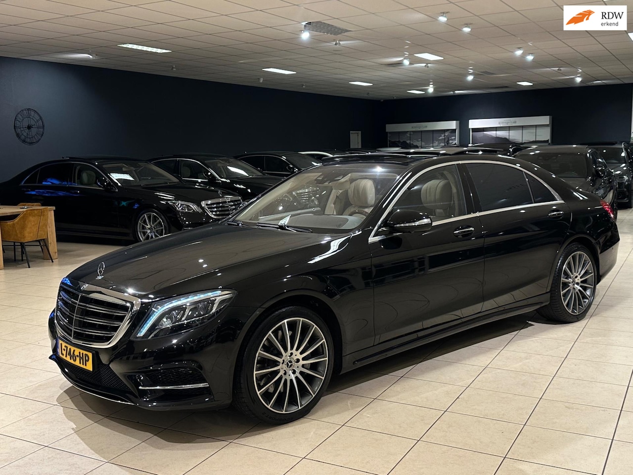 Mercedes-Benz S-klasse - S500 LANG|DESIGNO|AMG-PAKKET|3D-BURMESTER|VIP|BOMVOL - AutoWereld.nl