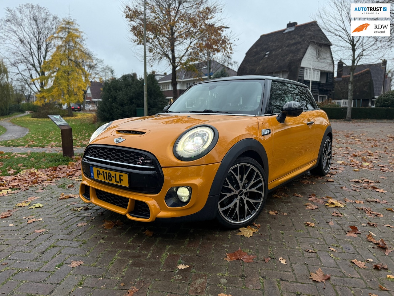 MINI John Cooper Works - Mini 2.0 S | JCW | Pano | Sport | Cruise - AutoWereld.nl