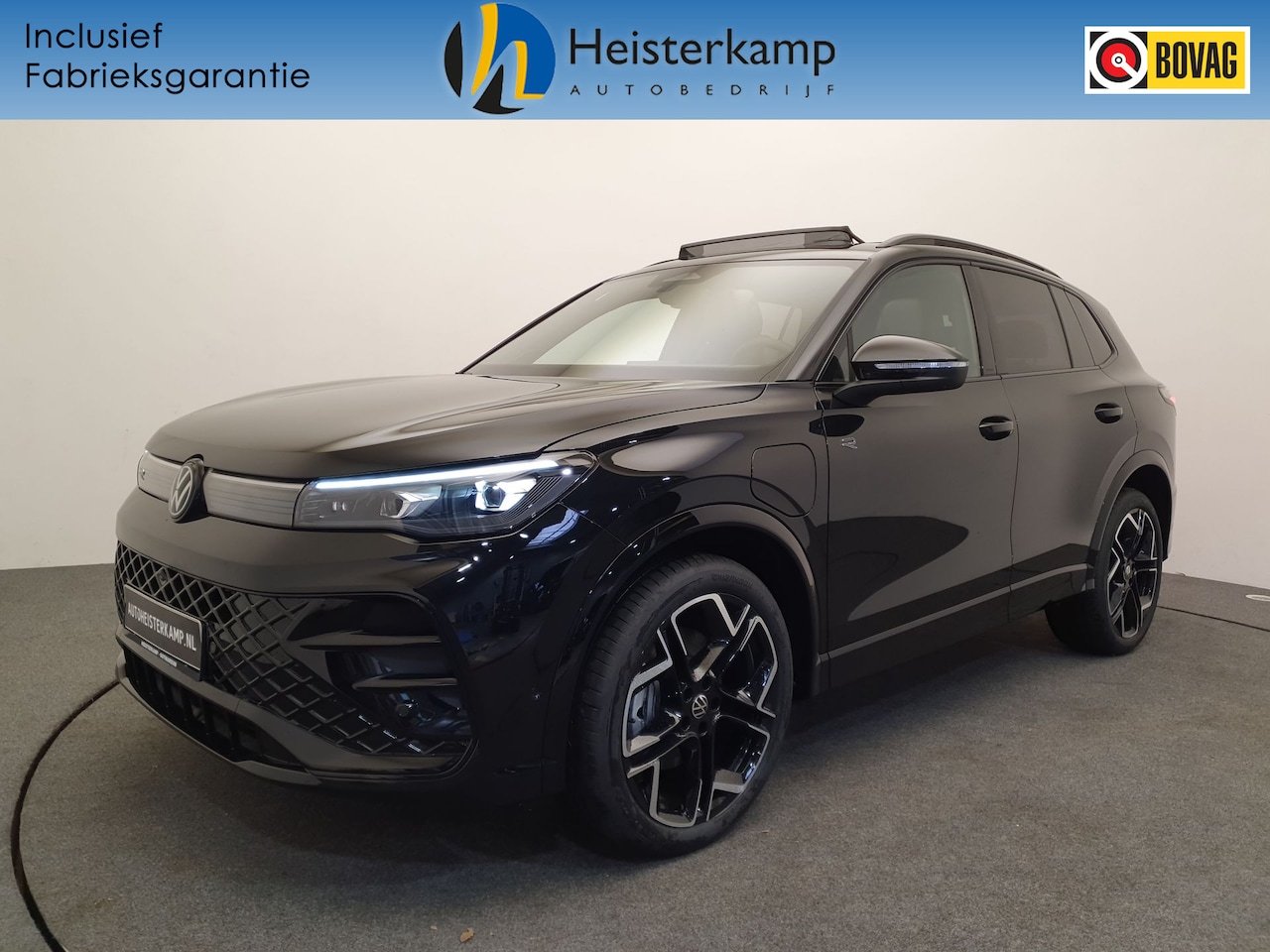 Volkswagen Tiguan - 1.5 eHybrid 272pk DSG/AUT R-Line Wegklapbare trekhaak, Panoramadak, Harman/Kardon, Leder - AutoWereld.nl