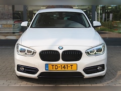 BMW 1-serie - 118i Executive | N.A.P. | Cruise Control | Rondom parkeersensoren | Automaat | Navigatie |
