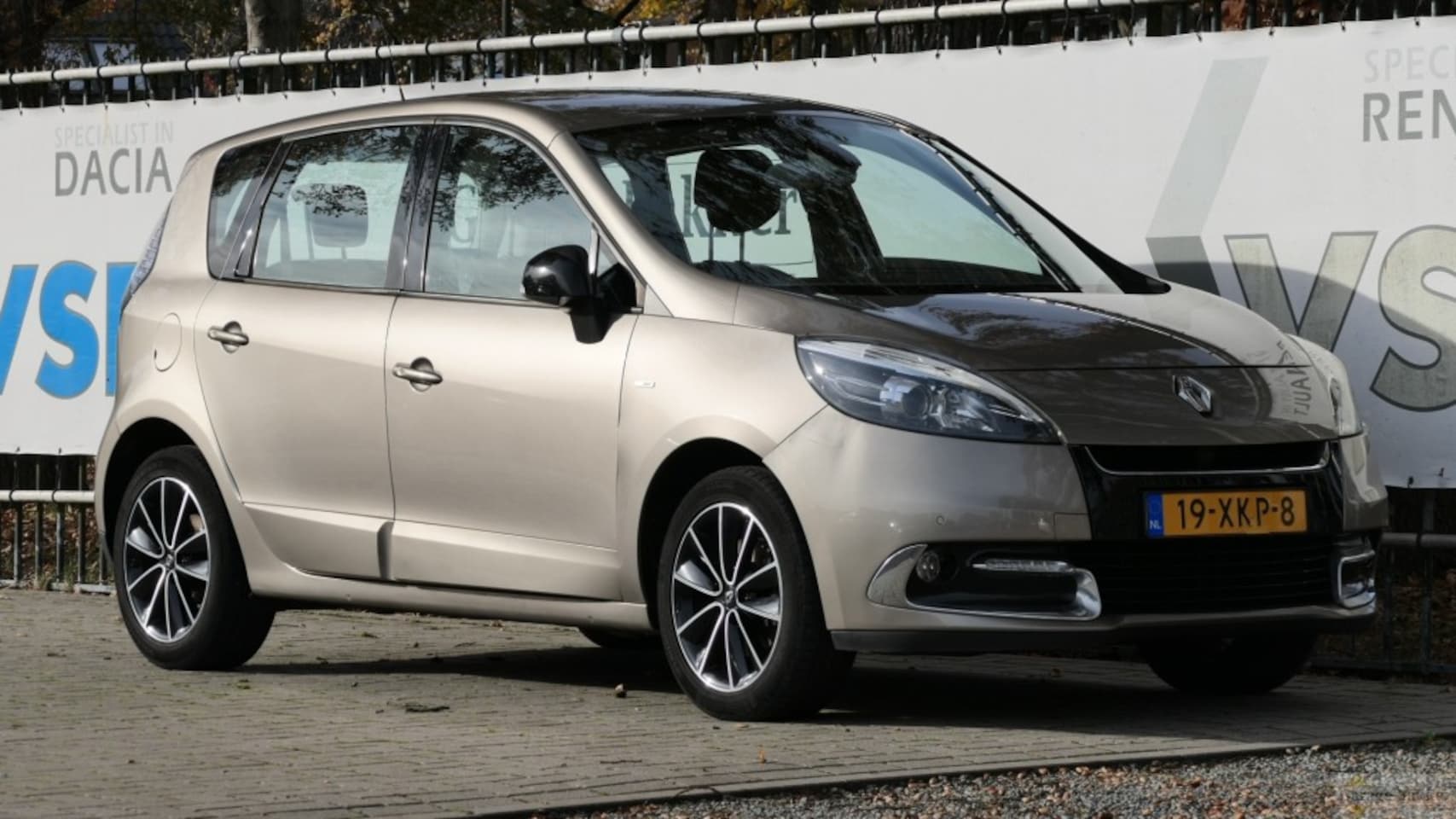 Renault Scénic - TCe 115 Bose - AutoWereld.nl