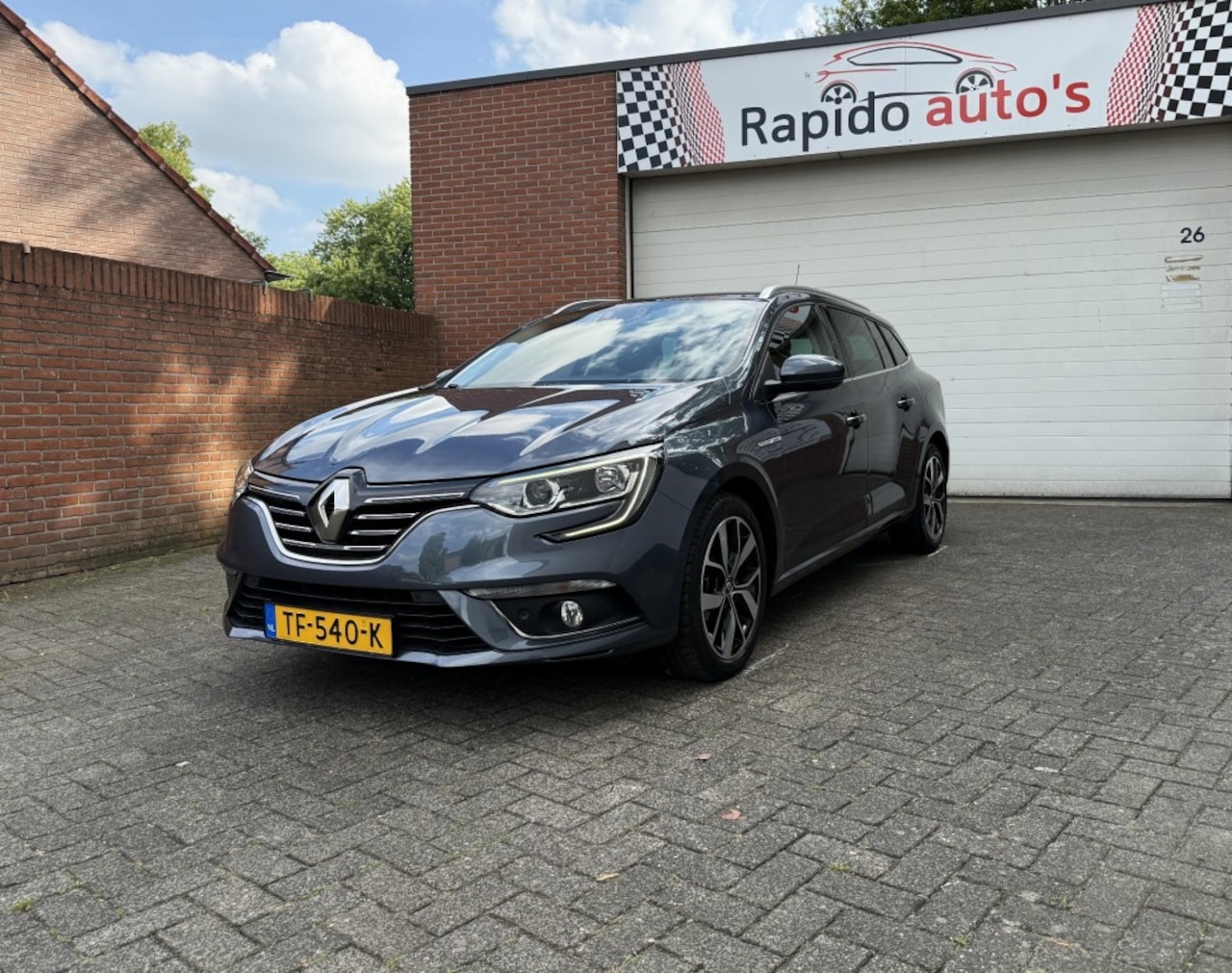 Renault Mégane - 1.3 TCE BOSE 140PK NAP 1e eig Massagestoel Keyless DAB - AutoWereld.nl