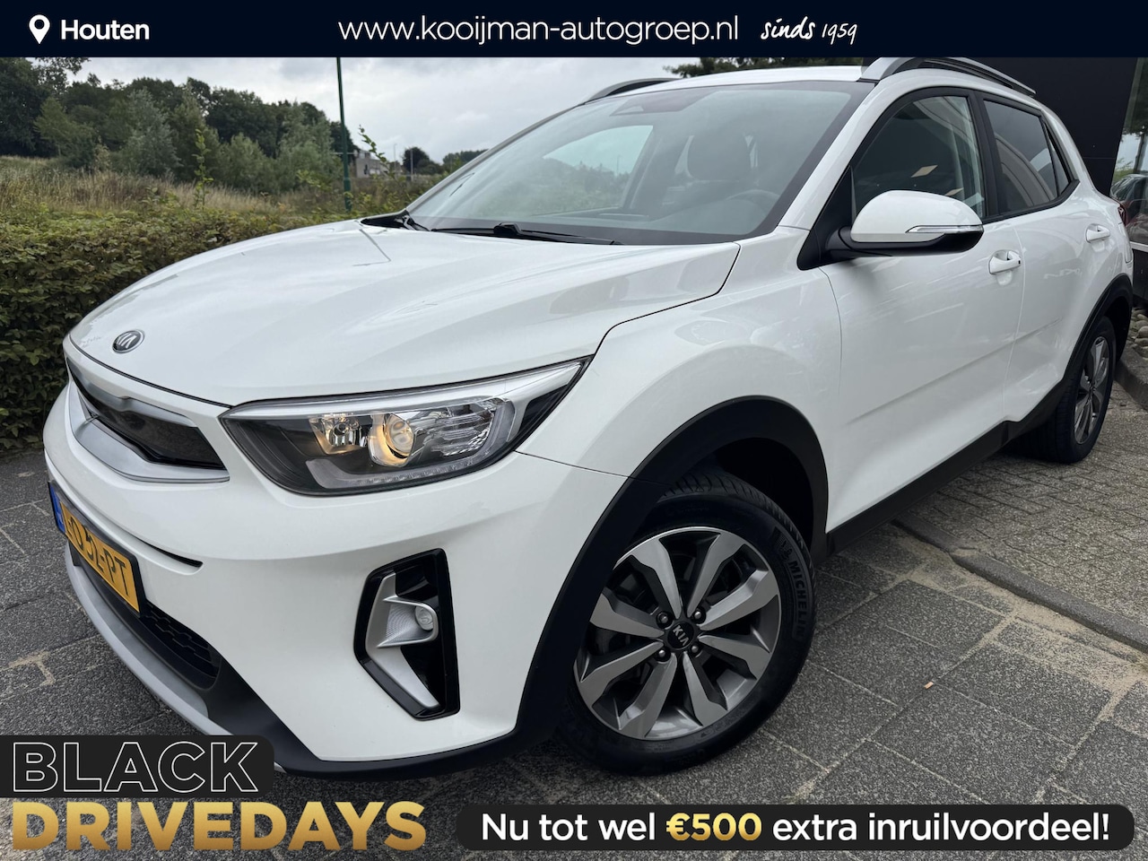Kia Stonic - 1.0 T-GDi MHEV DynamicPlusLine | Eerste Eigenaar | Climate Control | Navigatie | Apple Car - AutoWereld.nl