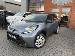 Toyota Aygo X - 1.0 VVT-i S-CVT Premium | LED | Keyless | Carplay | Stoelverwarming | Camera |
