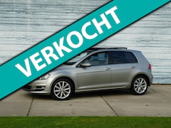 Volkswagen Golf - 1.4 TSI Business Leer Pano Carplay Camera