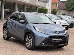 Toyota Aygo X - 1.0 VVT-i MT Pulse|Nieuw|Camera|Apple CarPlay|BI-Tone|Stoelverwarming|Direct leverbaar|10