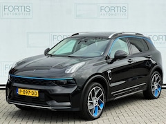 Lynk & Co 01 - 1.5 4X ZWART OP VOORRAAD NL AUTO | TREKHAAK | CAMERA | PANO |