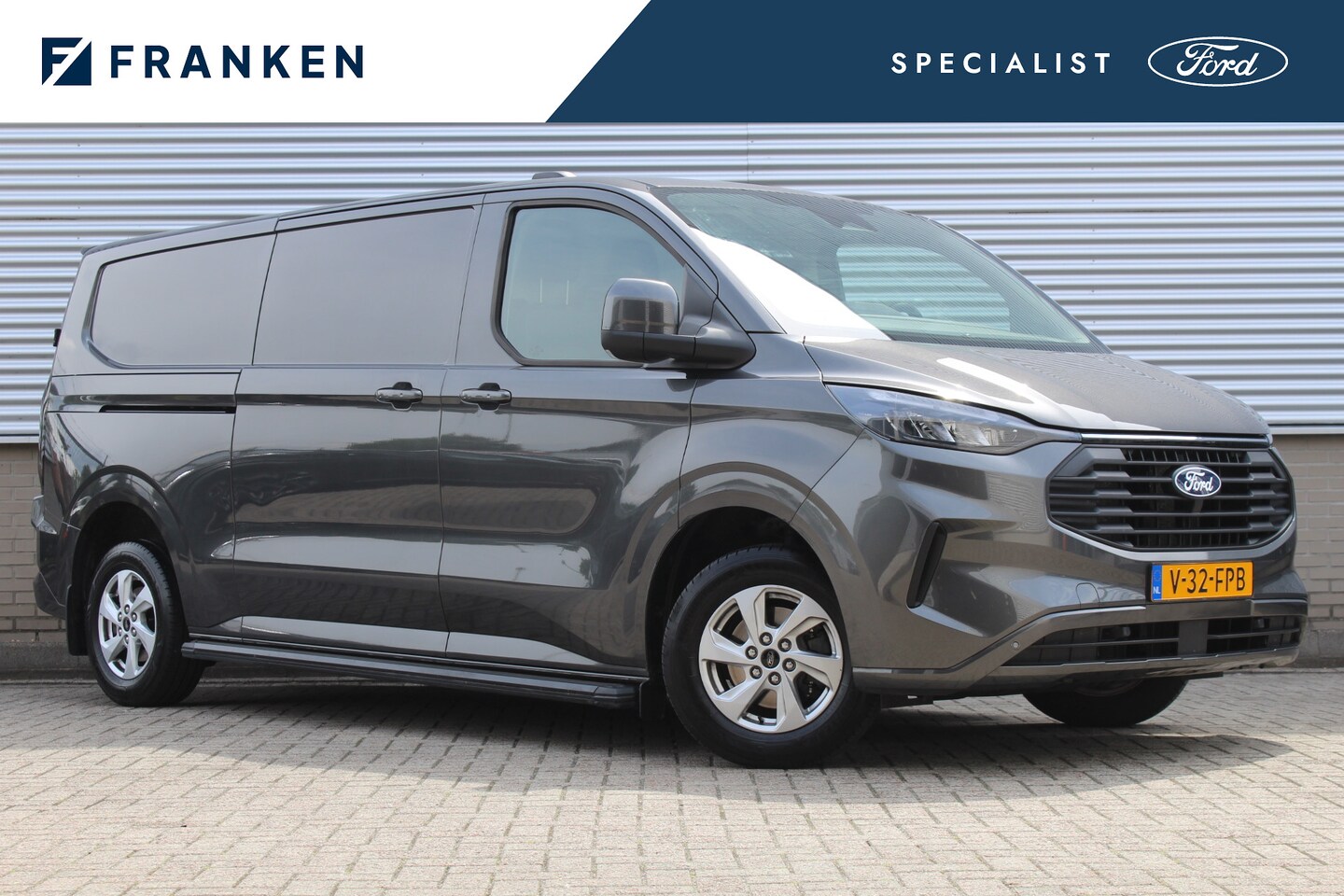 Ford Transit Custom - 300 2.0 TDCI L2H1 Limited | Adaptieve Cruise | Trekhaak | Laadruimte betimmering | Winter - AutoWereld.nl