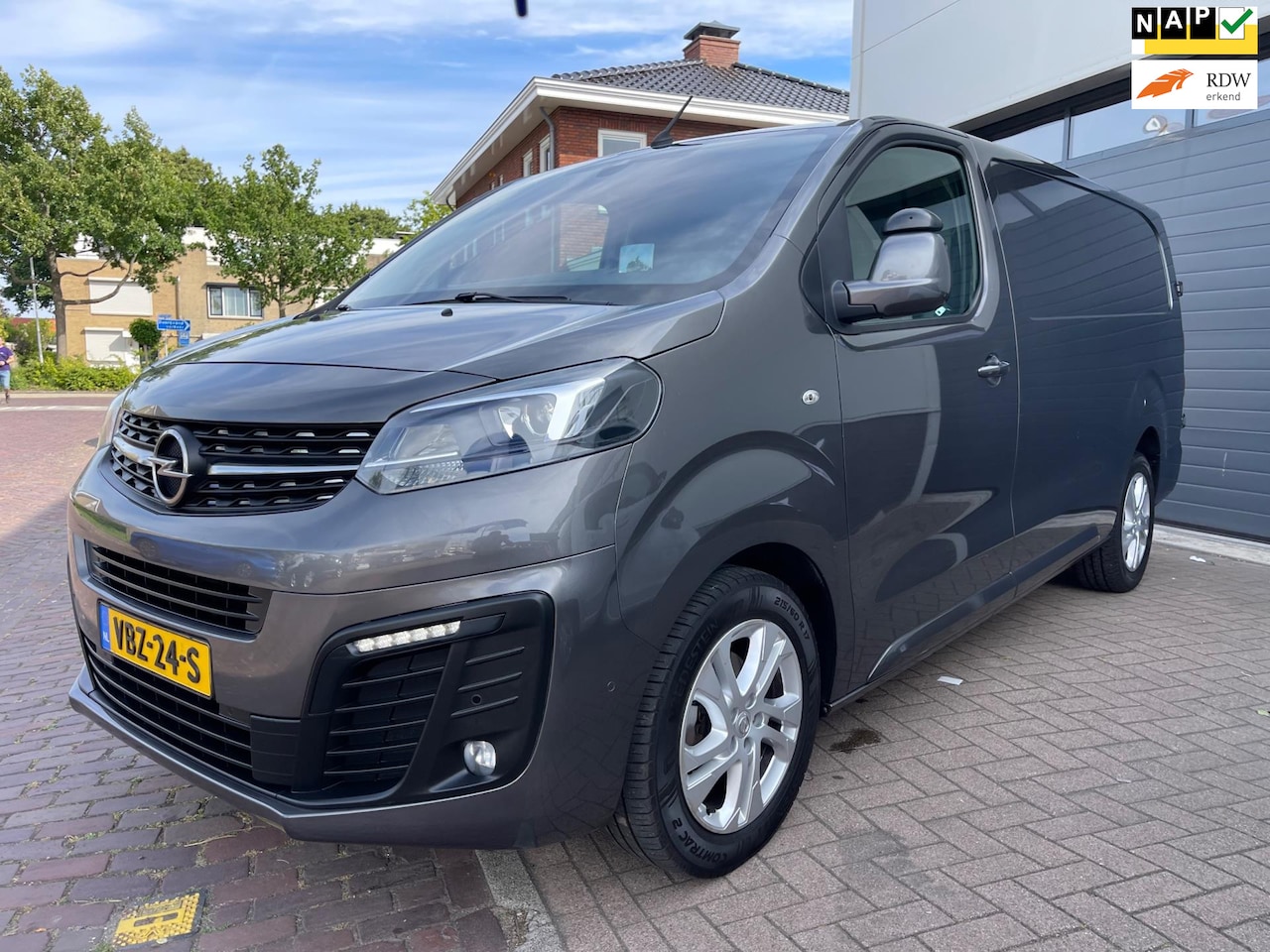 Opel Vivaro - 2.0 CDTI L3H1 Innovation/Navi/Camera/Head up/Stoel verwarming/Apple CarPlay/Dodehoek detec - AutoWereld.nl