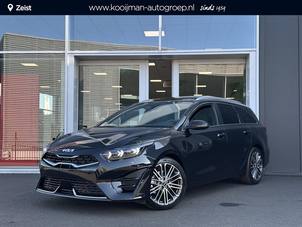 Kia Cee'd Sportswagon - Ceed 1.5 T-GDi GT-PlusLine Schuif-/kanteldak | 18 inch | Parkeersensoren V+A | Verwarmde v - AutoWereld.nl