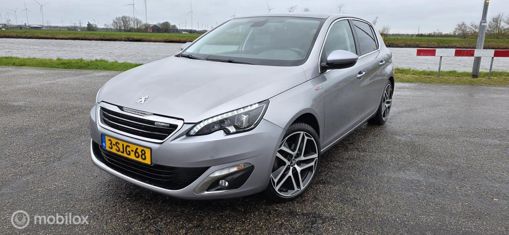 Peugeot 308 - 1.6 THP Première 1.6 THP Première, GT-Line, Pano, Xenon, CarPlay - AutoWereld.nl
