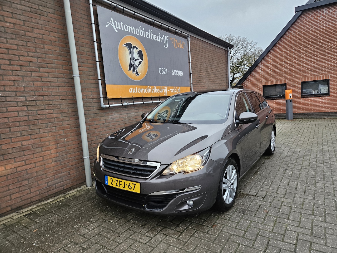 Peugeot 308 SW - 1.6 BlueHDI Blue Lease Limited 1.6 BlueHDI Blue Lease Limited - AutoWereld.nl