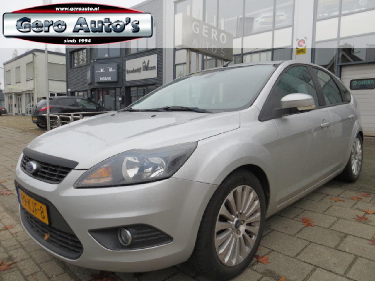 Ford Focus - 1.8 Limited 5 drs hb airco ecc ,trekhaak,cr control etc - AutoWereld.nl