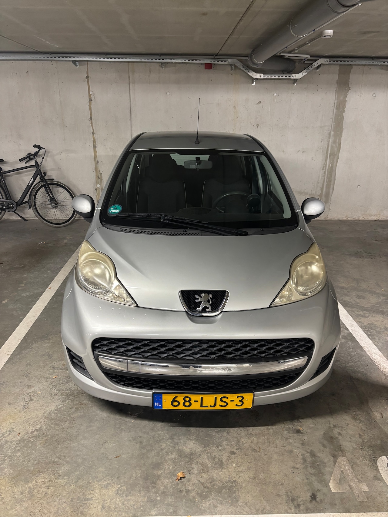 Peugeot 107 - 1.0-12V Urban Move - AutoWereld.nl