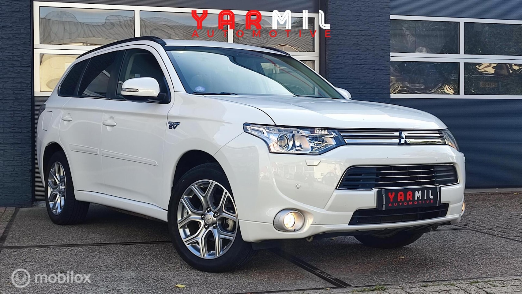 Mitsubishi Outlander - 2.0 PHEV Instyle ONWIJS NETTE WAGEN RIJKLAAR - AutoWereld.nl
