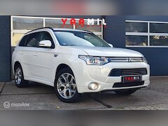 Mitsubishi Outlander - 2.0 PHEV Instyle ONWIJS NETTE WAGEN RIJKLAAR