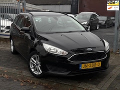 Ford Focus Wagon - 1.0 Trend | Nwe D-Riem | Navigatie | 16” LMV | Airco | Parkeersensoren achter |