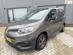 Toyota ProAce City - 1.5 D-4D Professional|Nap|Trekhaak|3 persoons|Airco|Dealer onderhouden|