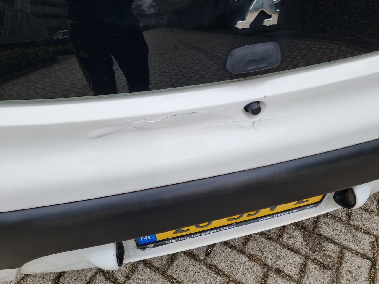 Peugeot 107 - 1.0-12V Sportium