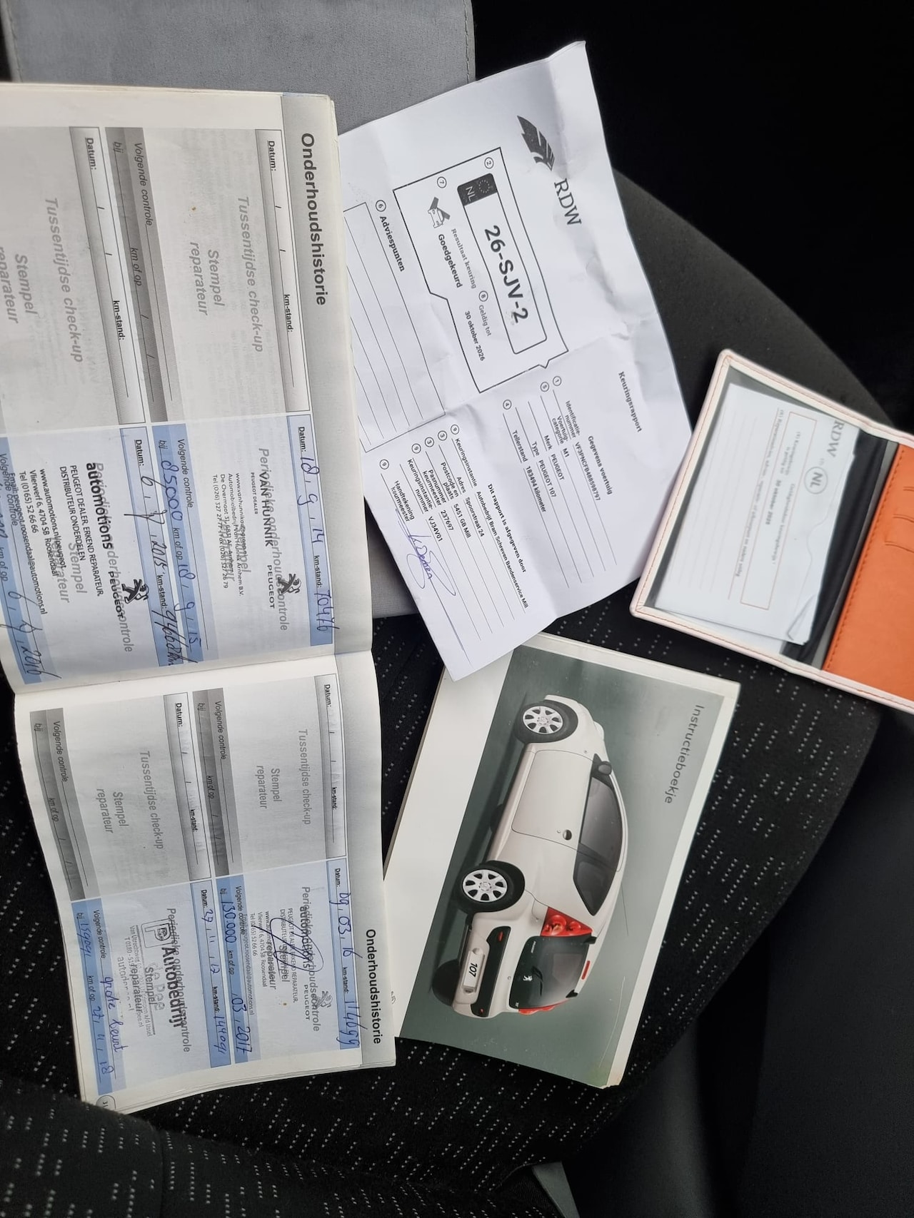 Peugeot 107 - 1.0-12V Sportium