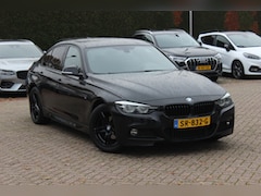BMW 3-serie - 320i Edition M Sport / Trekhaak / Leder / Navigatie / 18'' / Stoelverwarming / Cruise Cont