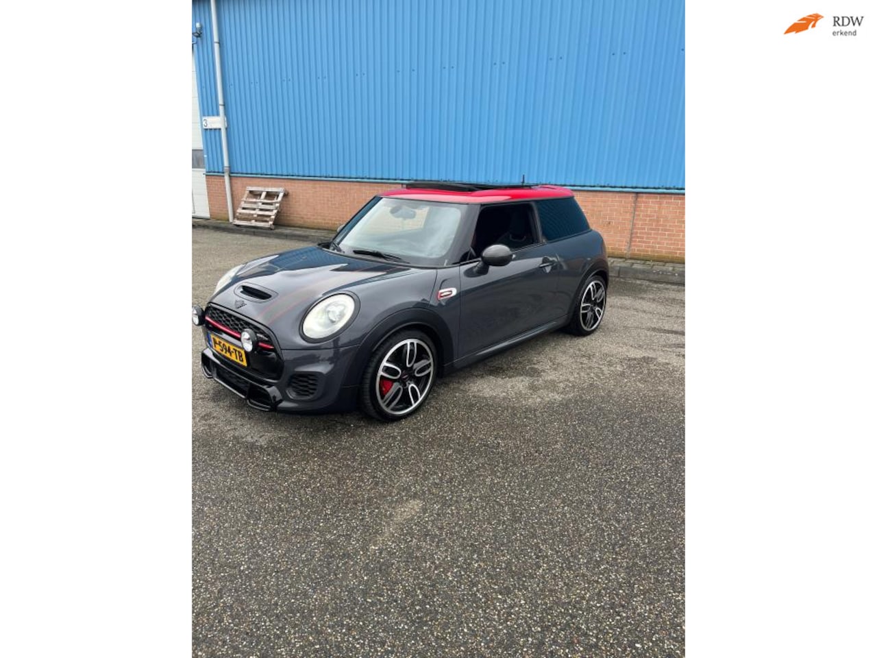 MINI John Cooper Works - Mini 2.0 Chili | Uniek | Automaat | Panorama - AutoWereld.nl