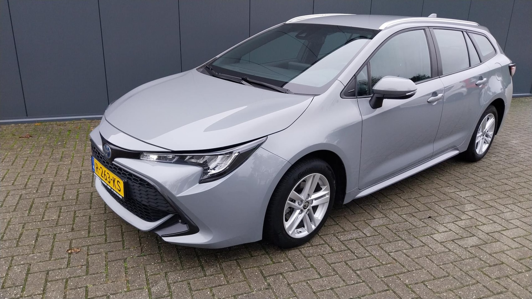 Toyota Corolla Touring Sports - 1.8 Hybrid Active//NAVI//CLIMA//LMV - AutoWereld.nl