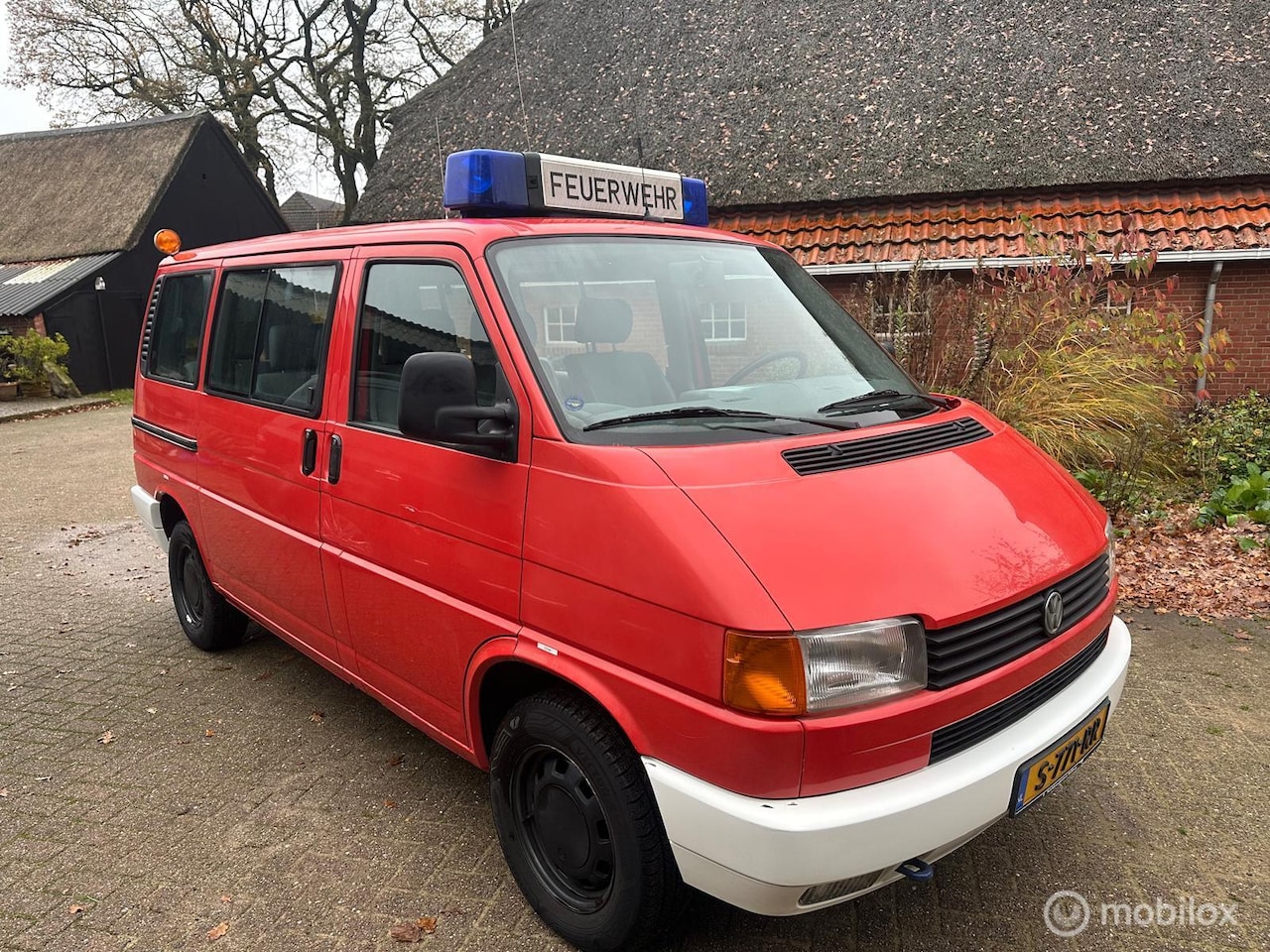 Volkswagen T4 - Caravelle slechts 107 d km Brandweer - AutoWereld.nl