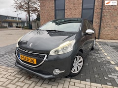 Peugeot 208 - 1.2 VTi Allure | Trekhaak | Parkeersensoren | Urban Soul