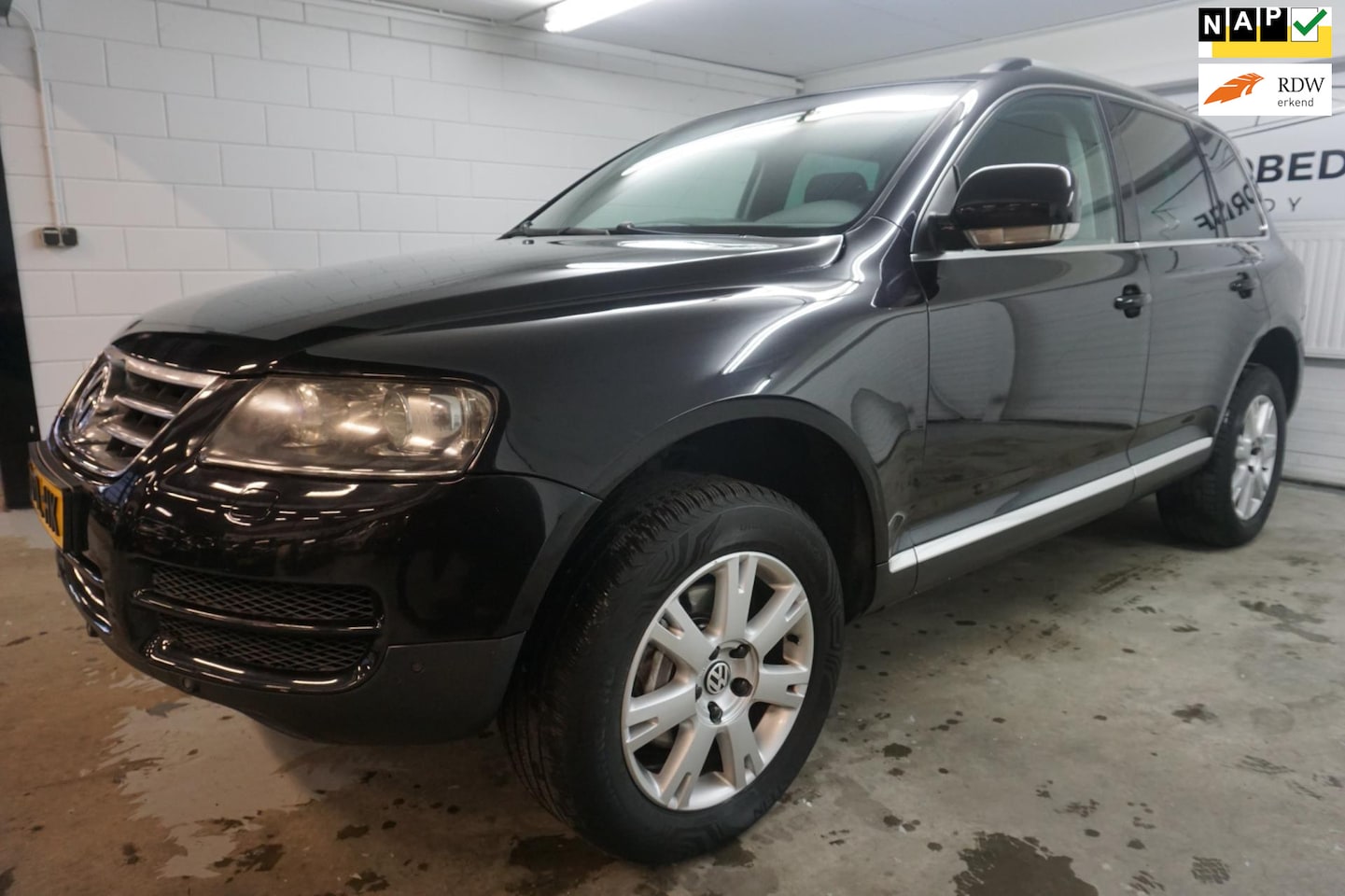 Volkswagen Touareg - 3.6 V6 4WD / NAVI / NAP / AIRCO - AutoWereld.nl
