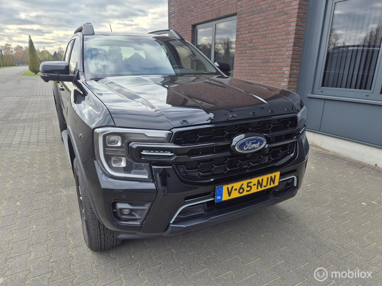 Ford Ranger - Stormtrak PHEV 5 persoons incl BPM vol opties! - AutoWereld.nl