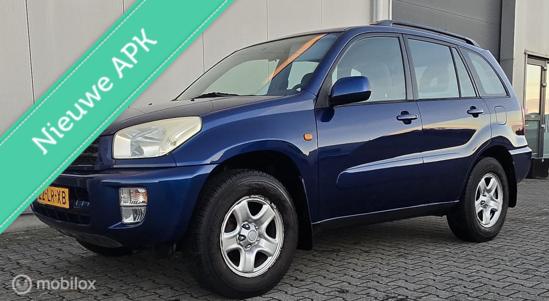Toyota RAV4 - 2.0-16V VVT-i Luna 2.0-16V VVT-i Luna - AutoWereld.nl