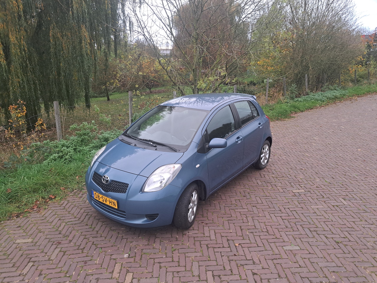 Toyota Yaris - 1.3 VVTi Sol APK, Airco, Toyota dealer onderhouden, lage km-stand, LM velgen - AutoWereld.nl