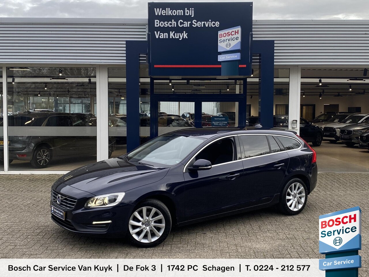 Volvo V60 - 2.0 T3 Momentum / NL-Auto / 1e-Eigenaar / Dealer-Onderhouden / Standkachel / Stoelverwarmi - AutoWereld.nl