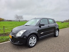 Suzuki Swift - 1.3 Bandit /15'LM/Keyless/Climate/Sportstoelen/NAP!