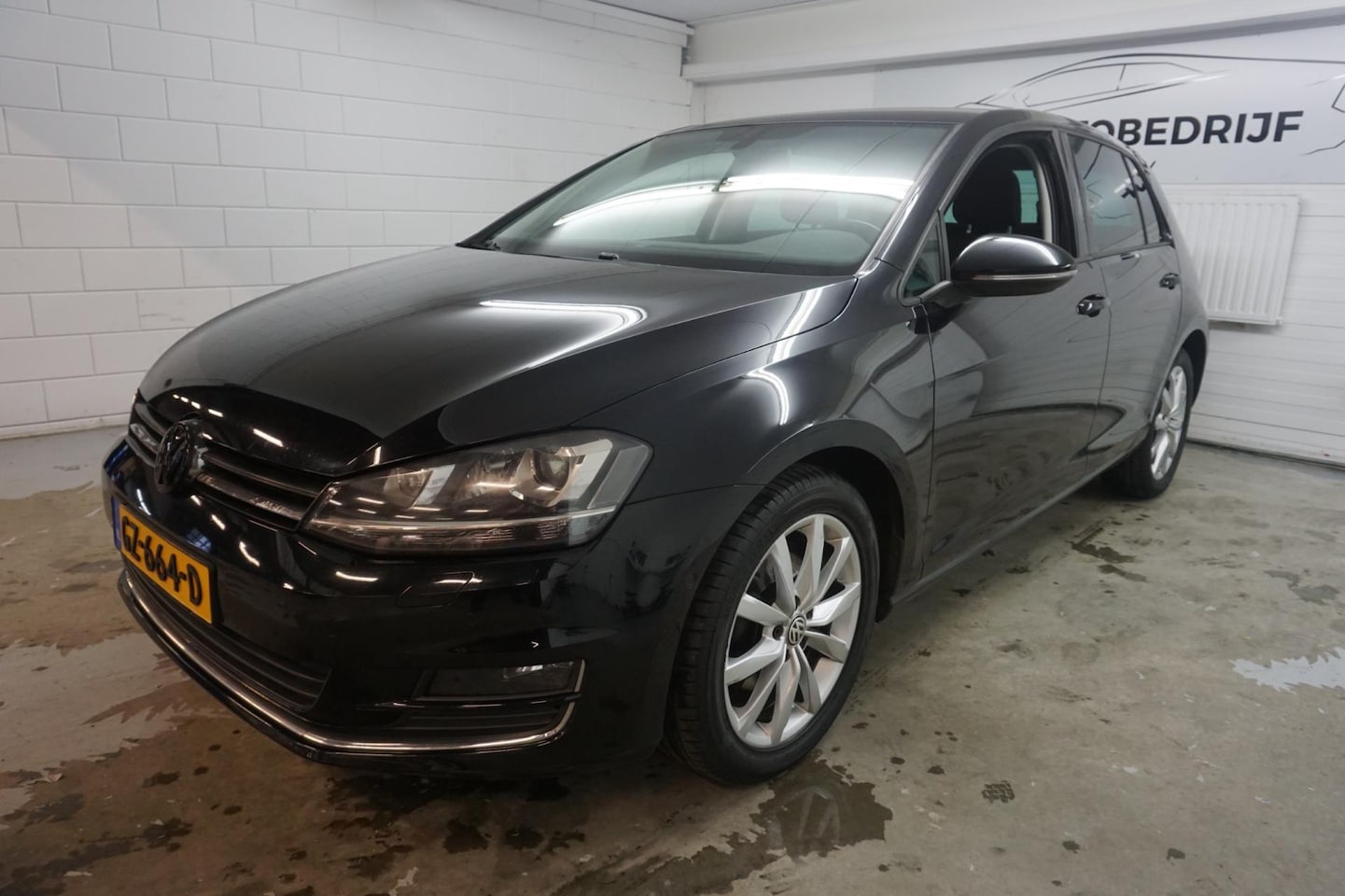 Volkswagen Golf - 1.4 TSI Highline Automaat / AIRCO /NAVI /ONDERHOUD BOEKJES - AutoWereld.nl