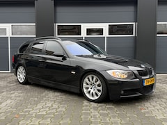 BMW 3-serie Touring - 318i NL Auto | Apple Caraplay | Sport | Leder | Black Optic