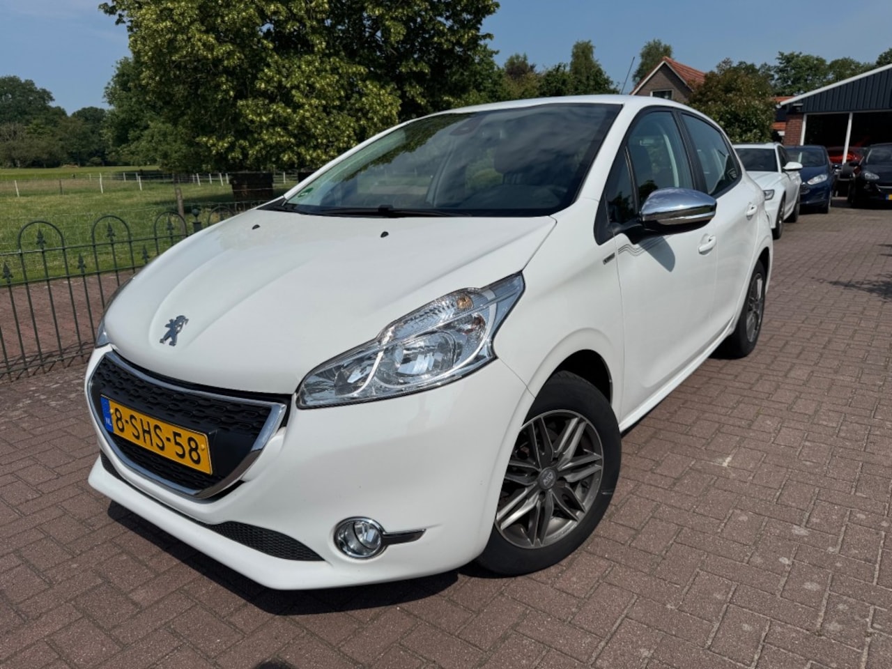 Peugeot 208 - 1.2 VTI Urban Soul*Nette Auto Nieuwe Riem - AutoWereld.nl