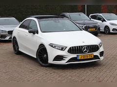 Mercedes-Benz A-klasse - 180 d Business Solution AMG / A35 AMG Look / Panoramadak / Camera / 19'' / Leder&Alcanatar