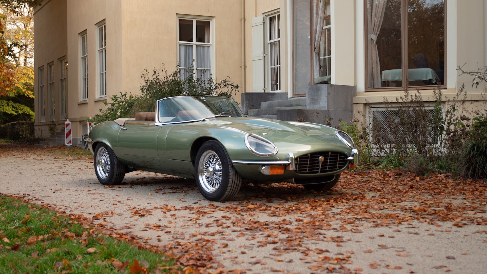 Jaguar E-type - Jaguar E-type roadster Convertible V12 5.3 - Serie 3 - AutoWereld.nl