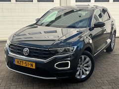 Volkswagen T-Roc - 2.0 TSI 4Motion Sport standkachel/acc/led/xenon/aut/carplay/navi/front-lane/selectmodus