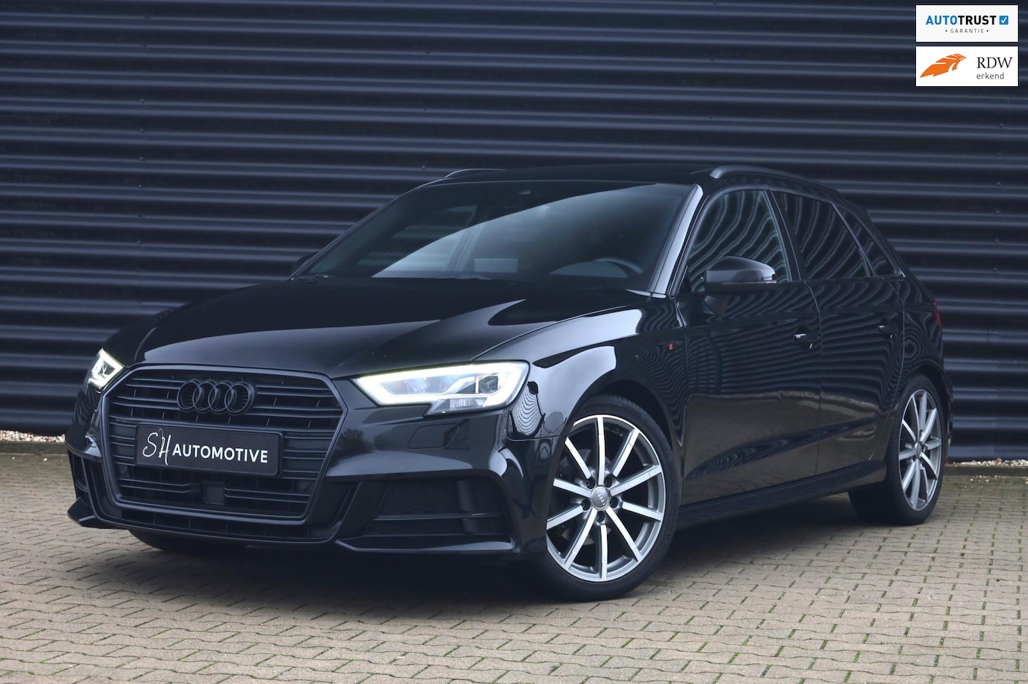 Audi A3 Sportback - 35 TFSI CoD Sport / PANO / CARPLAY / VIRTUAL / - AutoWereld.nl
