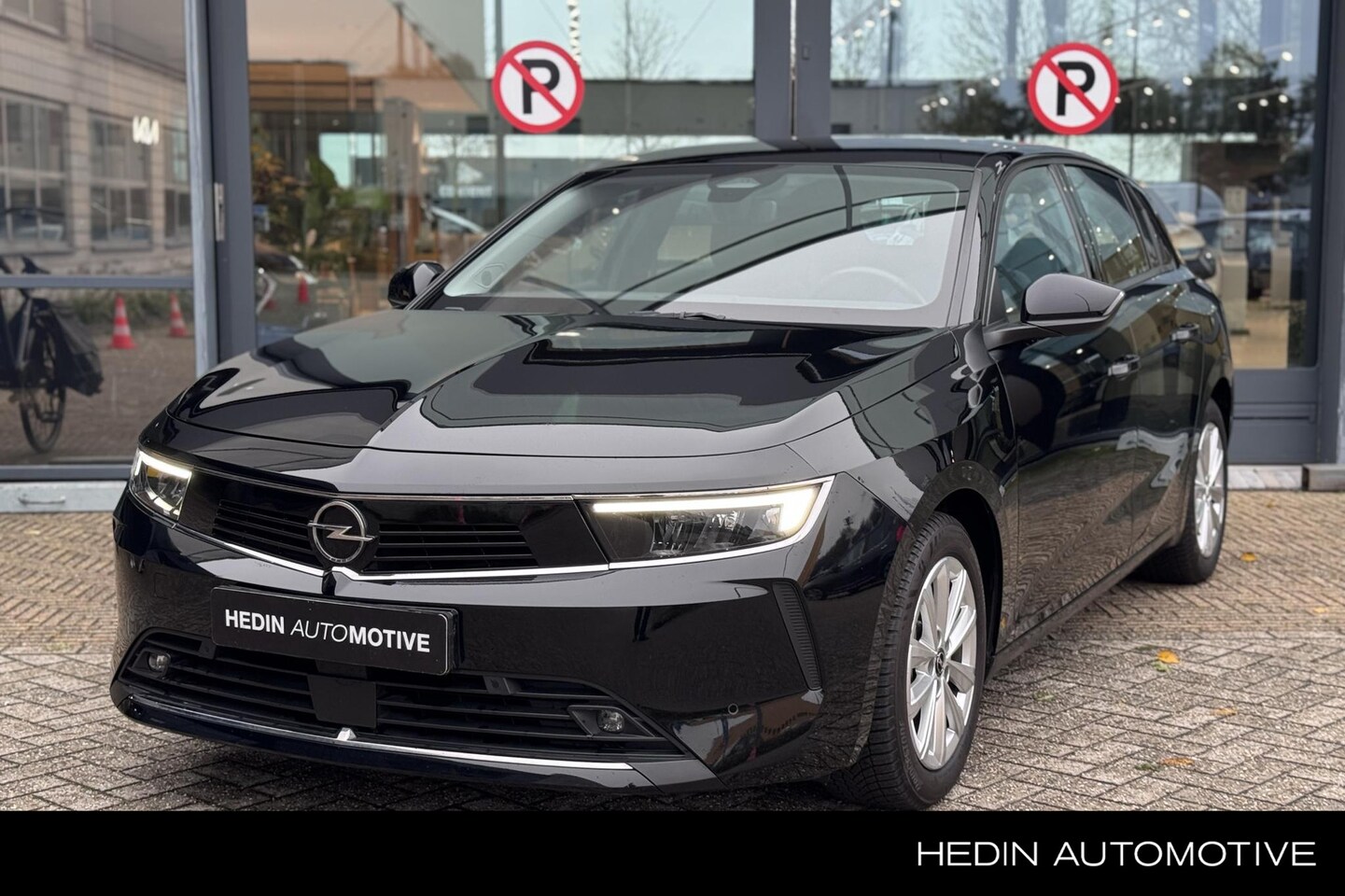 Opel Astra - 1.2T Edition 110pk | Navigatie | Cruise Control | Camera | Climate Control | Carplay | PDC - AutoWereld.nl