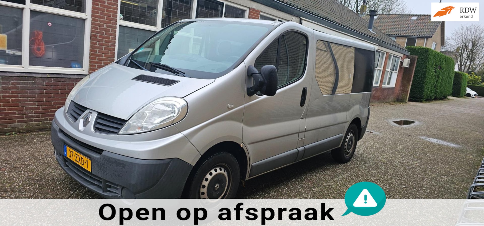 Renault Trafic Passenger - 2.0 dCi T27 L1H1 Authentique 9pers - AutoWereld.nl